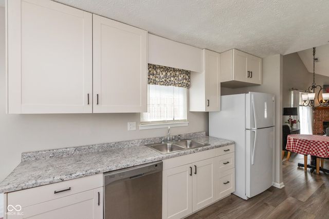 9456 Charter Drive, Indianapolis, IN 46250