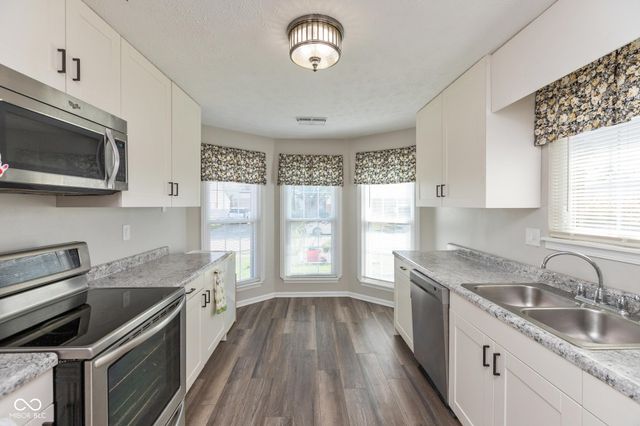 9456 Charter Drive, Indianapolis, IN 46250