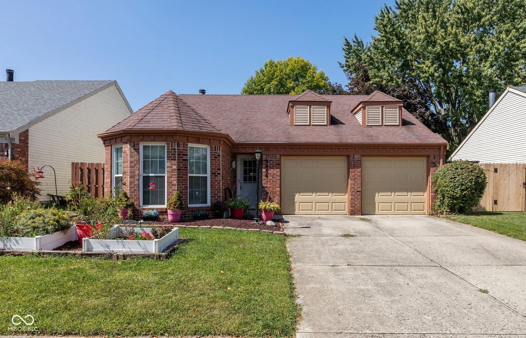 9456 Charter Drive, Indianapolis, IN 46250