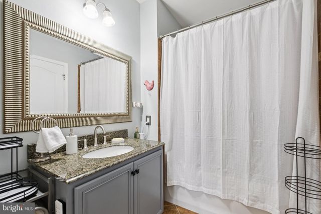 309 CARSON TER, Huntingdon Valley, PA 19006