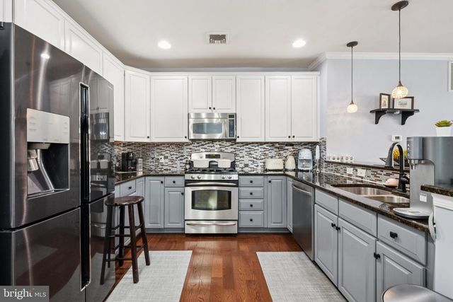 309 CARSON TER, Huntingdon Valley, PA 19006