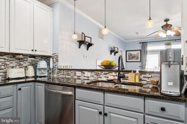 309 CARSON TER, Huntingdon Valley, PA 19006