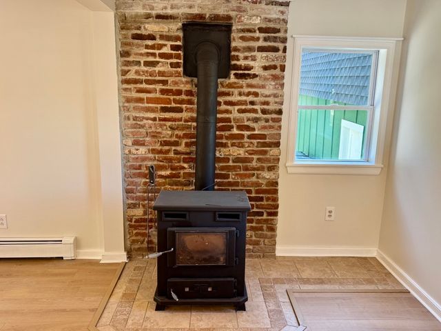 18 Hurley Ave, Dracut, MA 01826