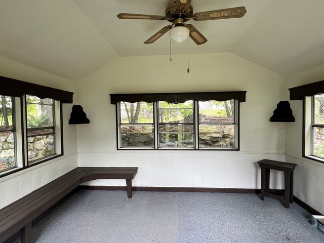 18 Hurley Ave, Dracut, MA 01826