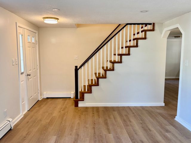 18 Hurley Ave, Dracut, MA 01826