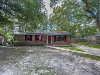 226 Barshay Drive, Summerville, SC 29483