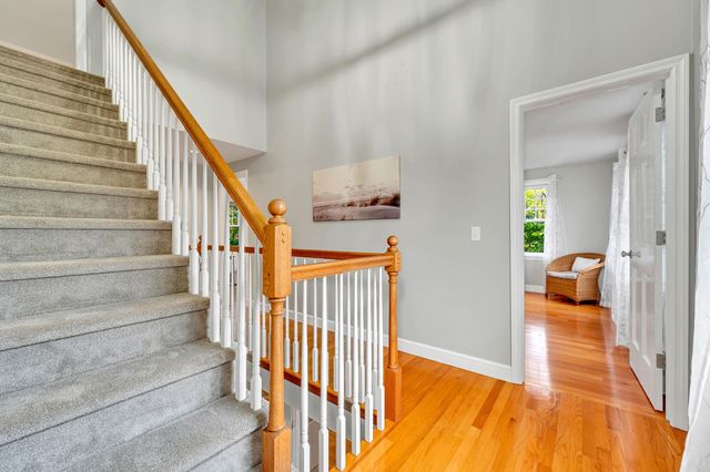24 Madison Avenue, Kingston, NH 03848