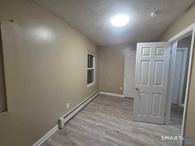 63 Seyms Street 3rd Floor, Hartford, CT 06120