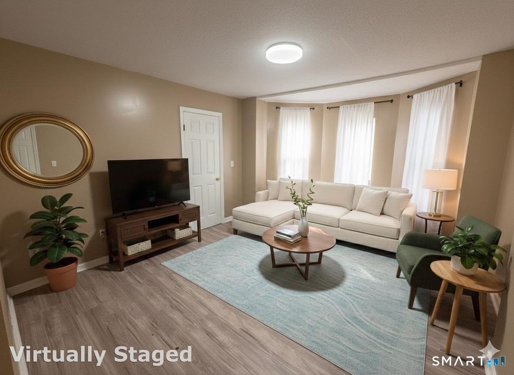 63 Seyms Street 3rd Floor, Hartford, CT 06120