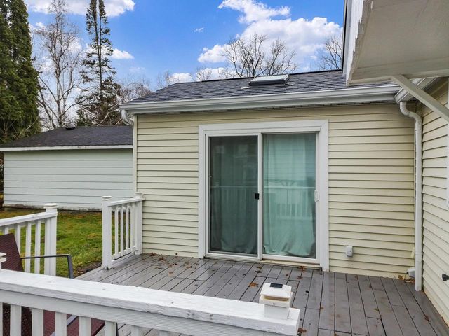 405 1st STREET, Walworth, WI 53184