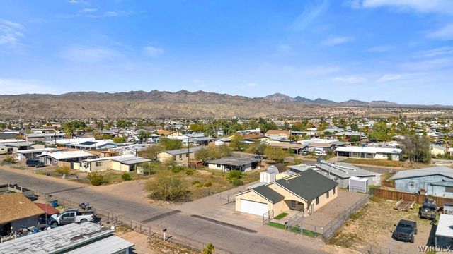 941 Sandy Beach Drive, Bullhead City, AZ 86442