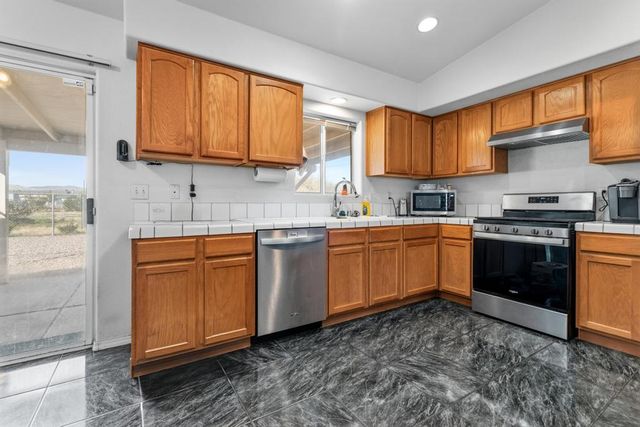 941 Sandy Beach Drive, Bullhead City, AZ 86442