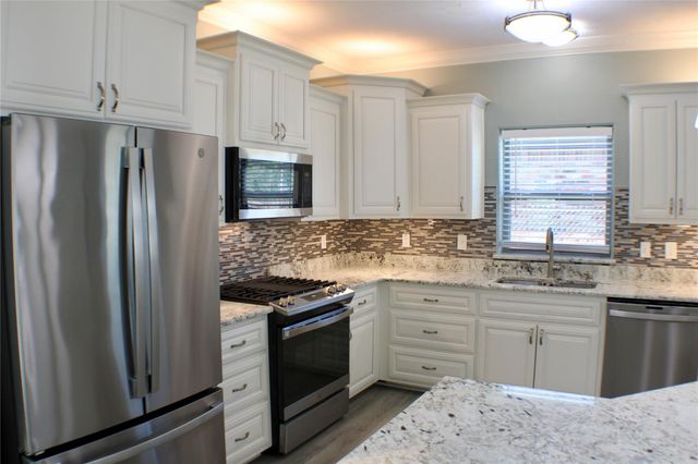 5305 Wheeler Road, Lumberton, TX 77657