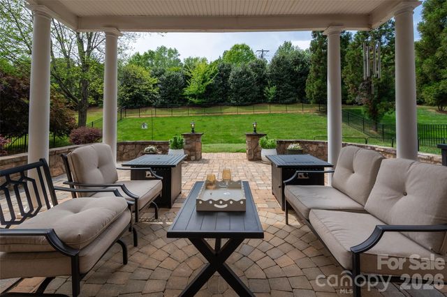 10322 Paxton Run Road, Charlotte, NC 28277