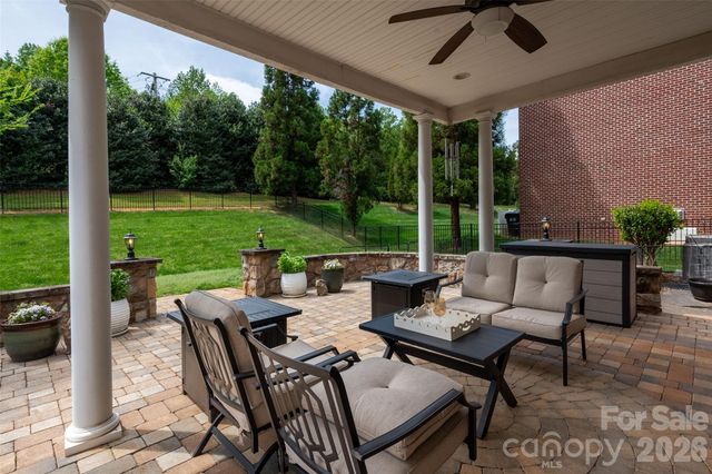 10322 Paxton Run Road, Charlotte, NC 28277