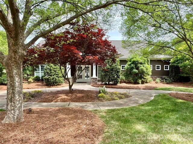 10322 Paxton Run Road, Charlotte, NC 28277