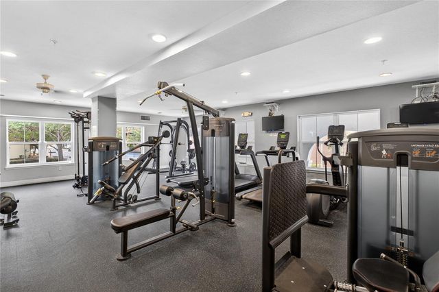 300 E SOUTH STREET 2014, Orlando, FL 32801