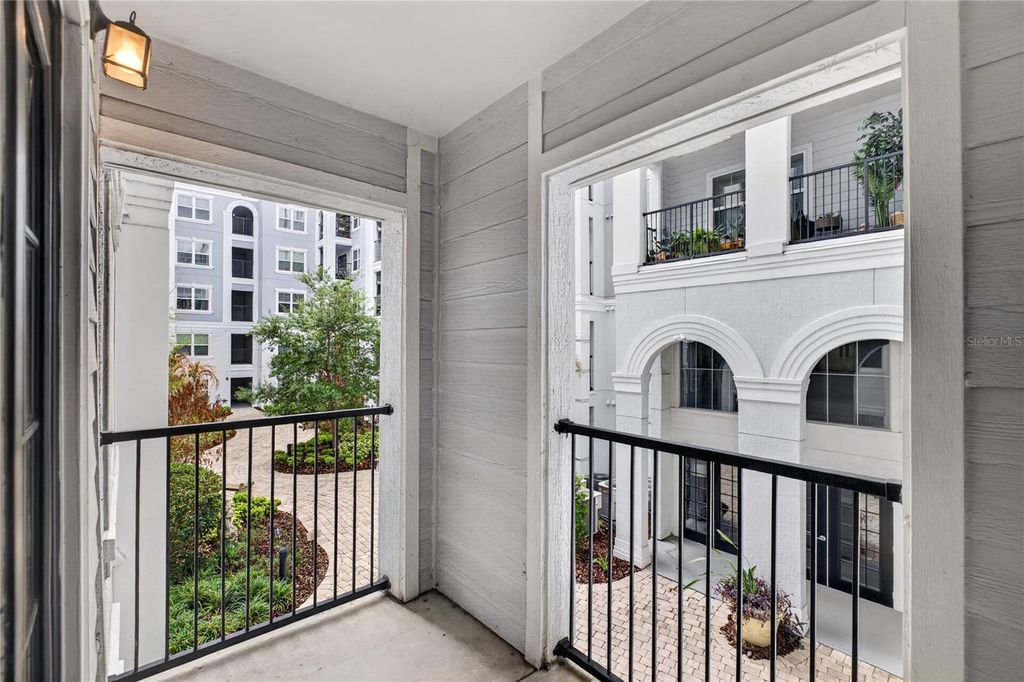 Image 9 of property listing at 300 E SOUTH STREET 2014, Orlando, FL 32801