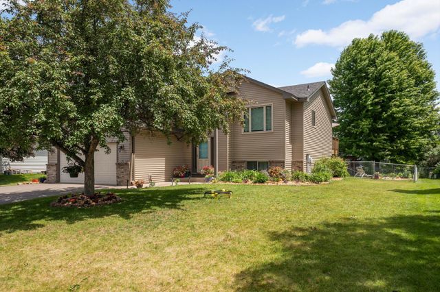 18181 Ironton Street NW, Elk River, MN 55330