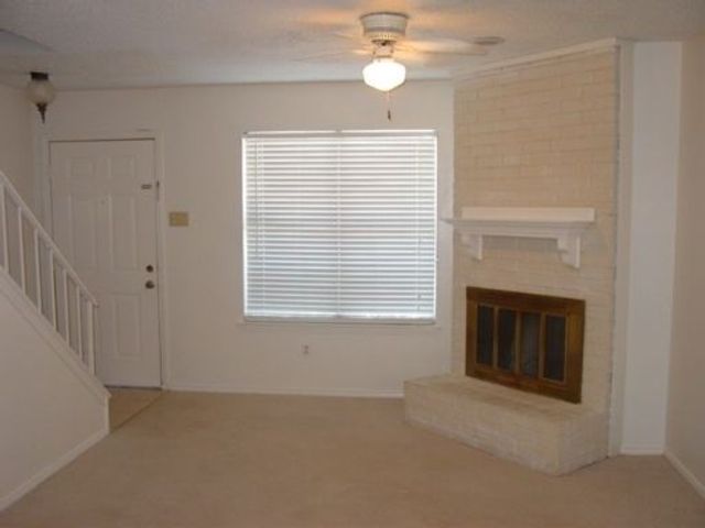 110 Graystone Place, Duncanville, TX 75137