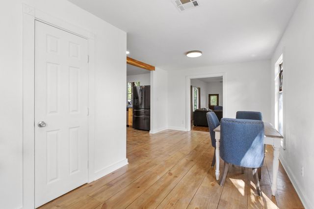 501 Twin Oaks TRL, Dripping Springs, TX 78620