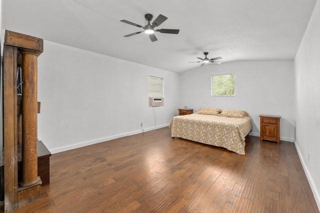 501 Twin Oaks TRL, Dripping Springs, TX 78620