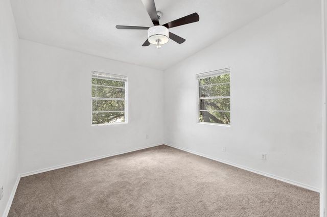 501 Twin Oaks TRL, Dripping Springs, TX 78620