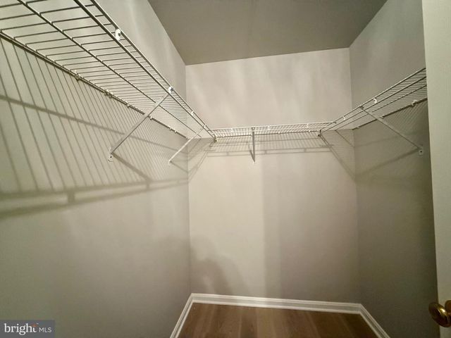 8 DIAMOND HILL CT, Germantown, MD 20874