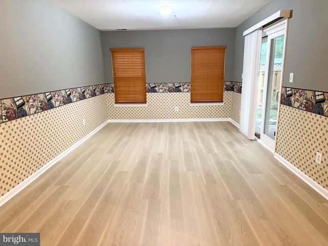 8 DIAMOND HILL CT, Germantown, MD 20874