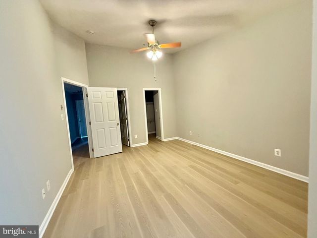 8 DIAMOND HILL CT, Germantown, MD 20874