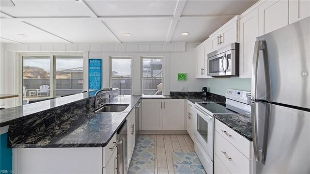 3400 Sandfiddler RD, Virginia Beach, VA 23456