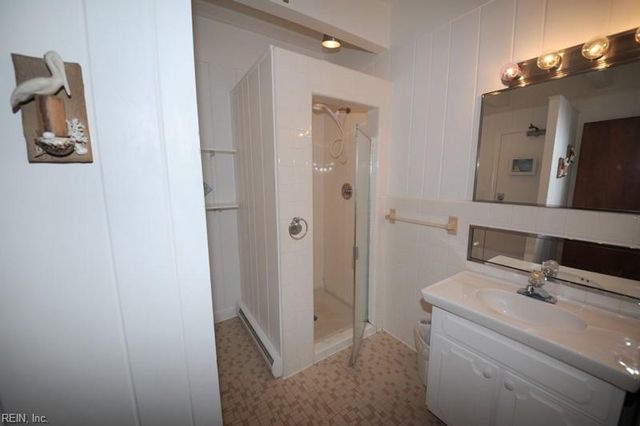 3400 Sandfiddler RD, Virginia Beach, VA 23456