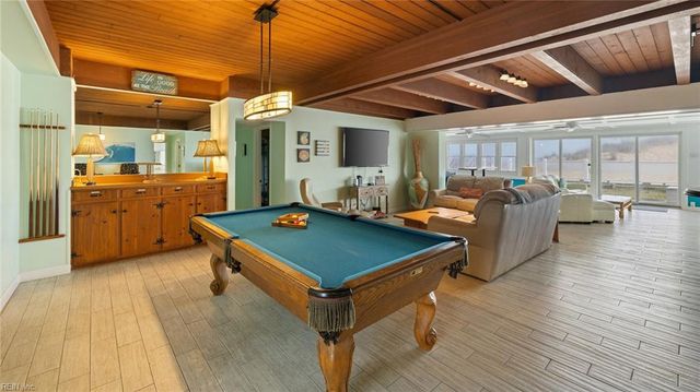 3400 Sandfiddler RD, Virginia Beach, VA 23456