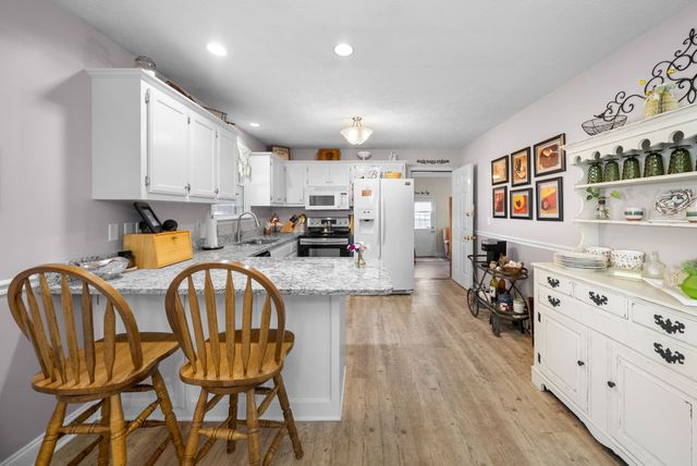 4003 S Windsor Ct, Springfield, TN 37172