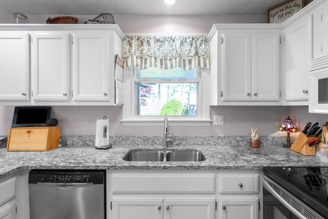 4003 S Windsor Ct, Springfield, TN 37172