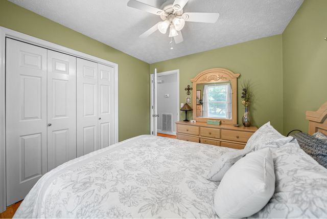 4003 S Windsor Ct, Springfield, TN 37172