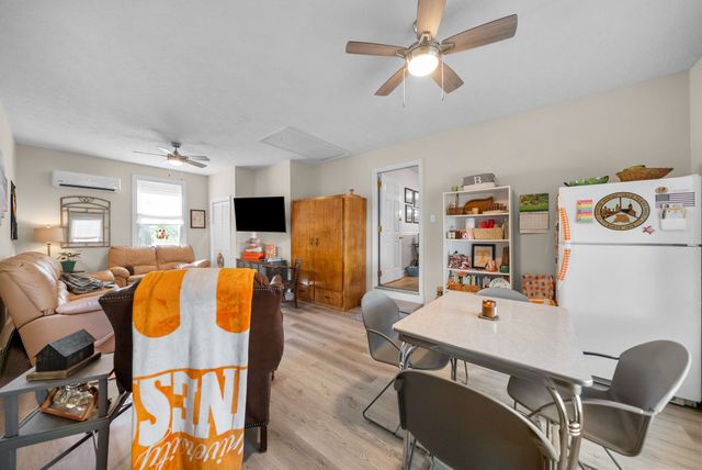 4003 S Windsor Ct, Springfield, TN 37172