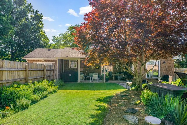 4003 S Windsor Ct, Springfield, TN 37172