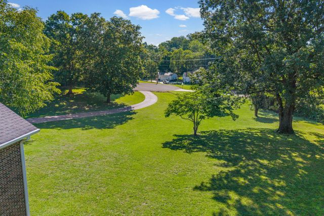 4003 S Windsor Ct, Springfield, TN 37172