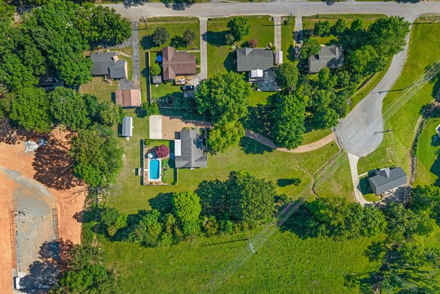 4003 S Windsor Ct, Springfield, TN 37172