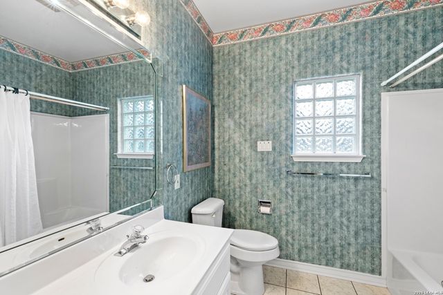 237 emerald, Fredericksburg, TX 78624