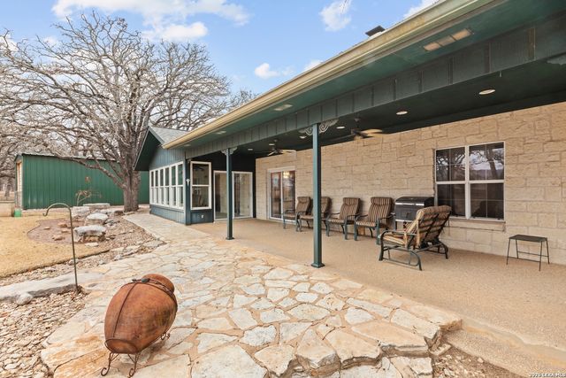 237 emerald, Fredericksburg, TX 78624