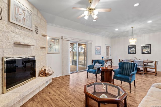 237 emerald, Fredericksburg, TX 78624