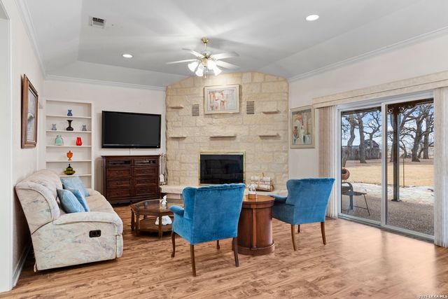 237 emerald, Fredericksburg, TX 78624