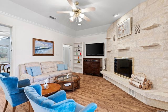 237 emerald, Fredericksburg, TX 78624