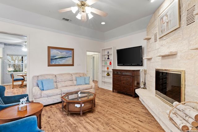 237 emerald, Fredericksburg, TX 78624