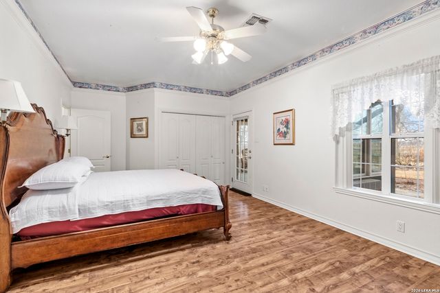 237 emerald, Fredericksburg, TX 78624