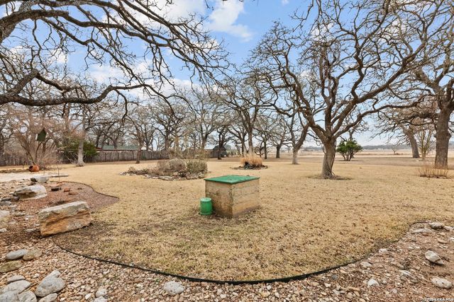 237 emerald, Fredericksburg, TX 78624