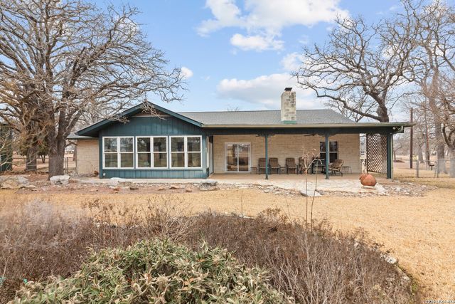 237 emerald, Fredericksburg, TX 78624
