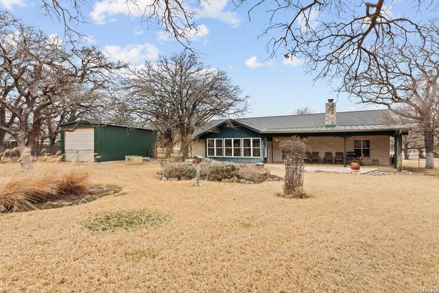 237 emerald, Fredericksburg, TX 78624